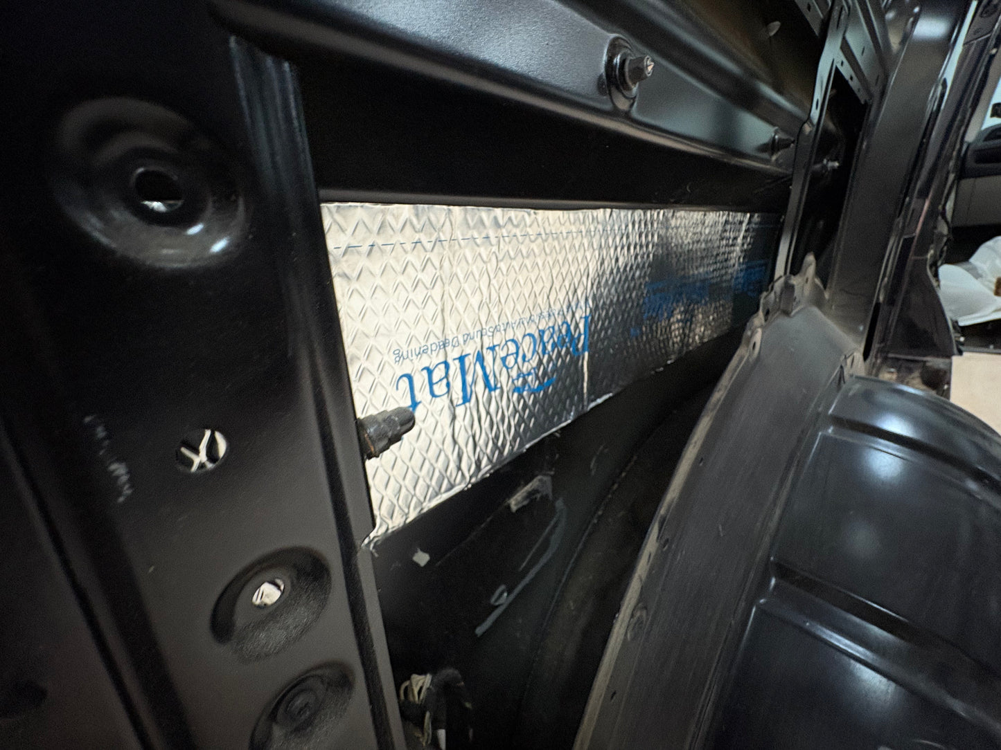 Camper Van Black Sound Deadening Pads, PeaceMAT™ XR (x20 Sheets)